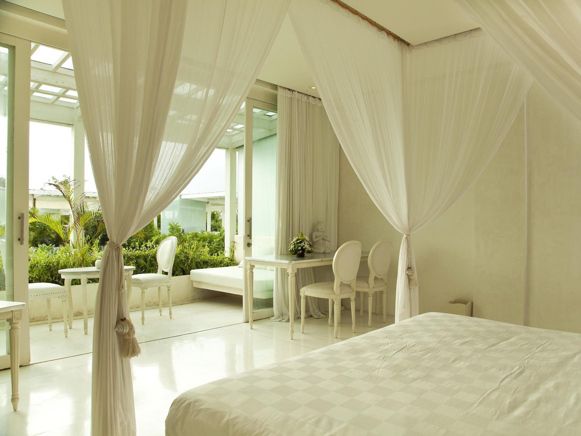 Deva * Seminyak (Bali)