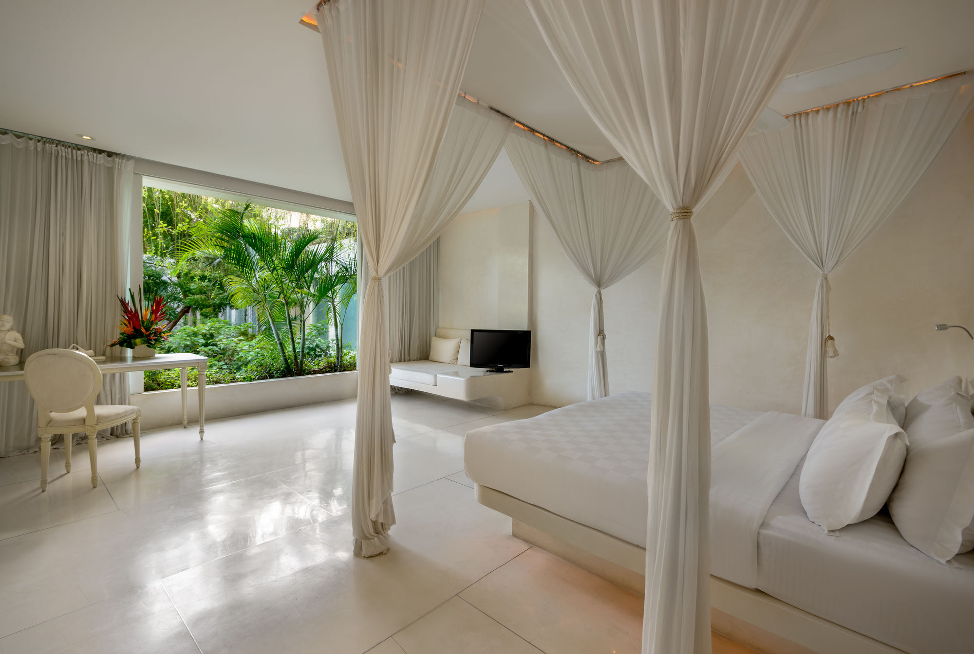Deva * Seminyak (Bali)